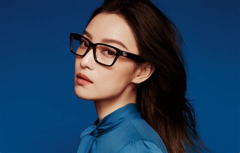 倪妮 gucci 眼镜|品牌代言人倪妮精彩呈现2023秋冬Gucci眼镜系列。.